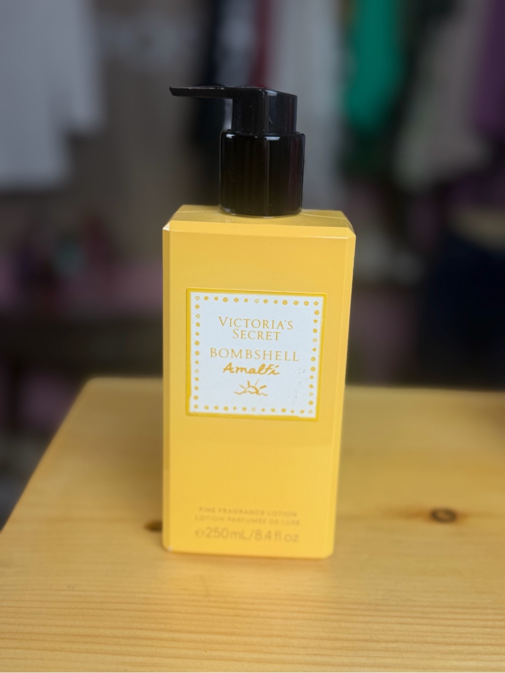 Victoria’s Secret Bombshell Amalfi Fine Fragrance Lotion